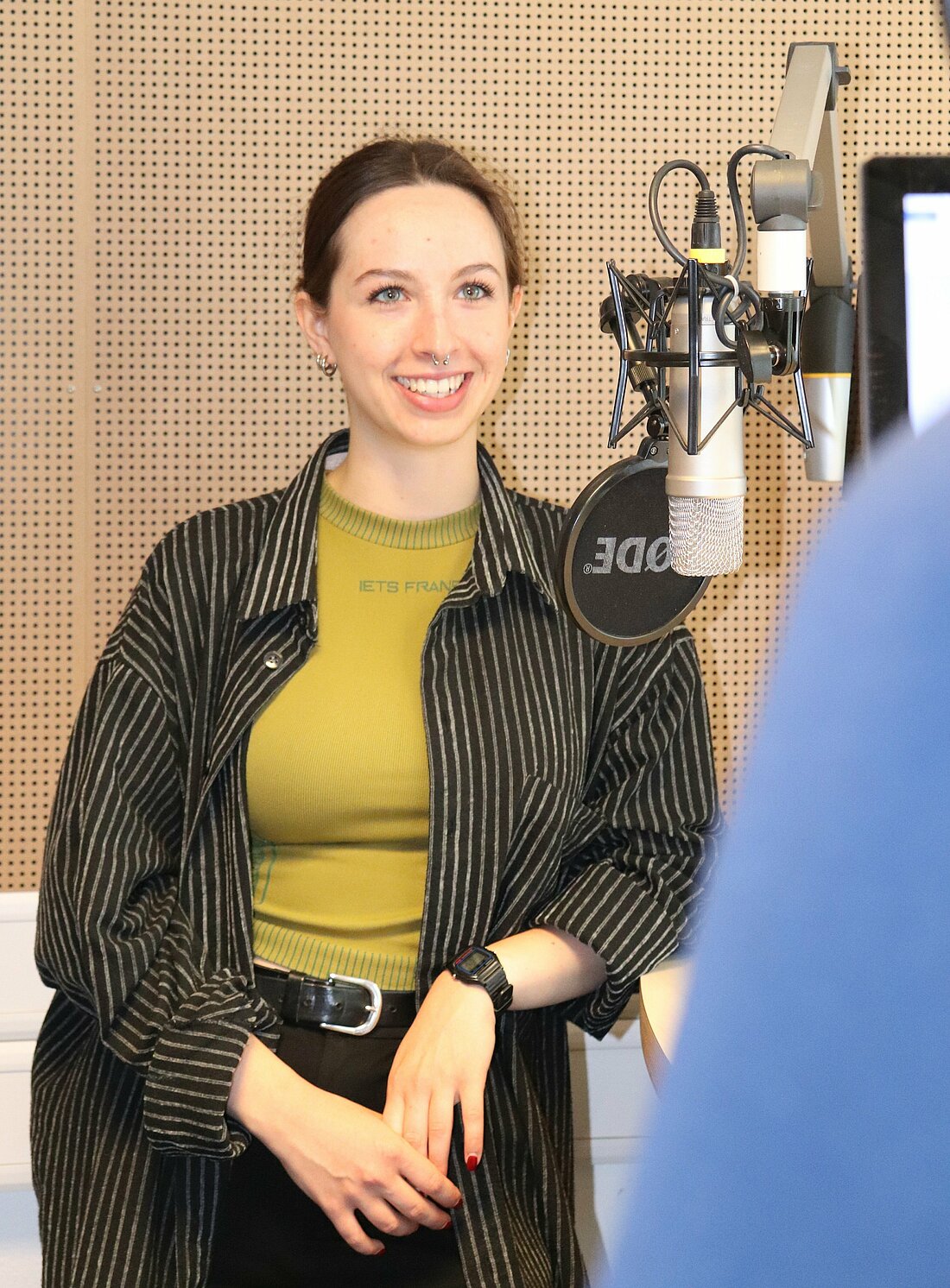 Lana Kalemba im Interview mit dem Hochschulradio. (Foto: Emilie Hintzen) Auf dem Bild ist die Spitzenkandidatin der Linken Liste, Lana Kalemba, zu sehen.