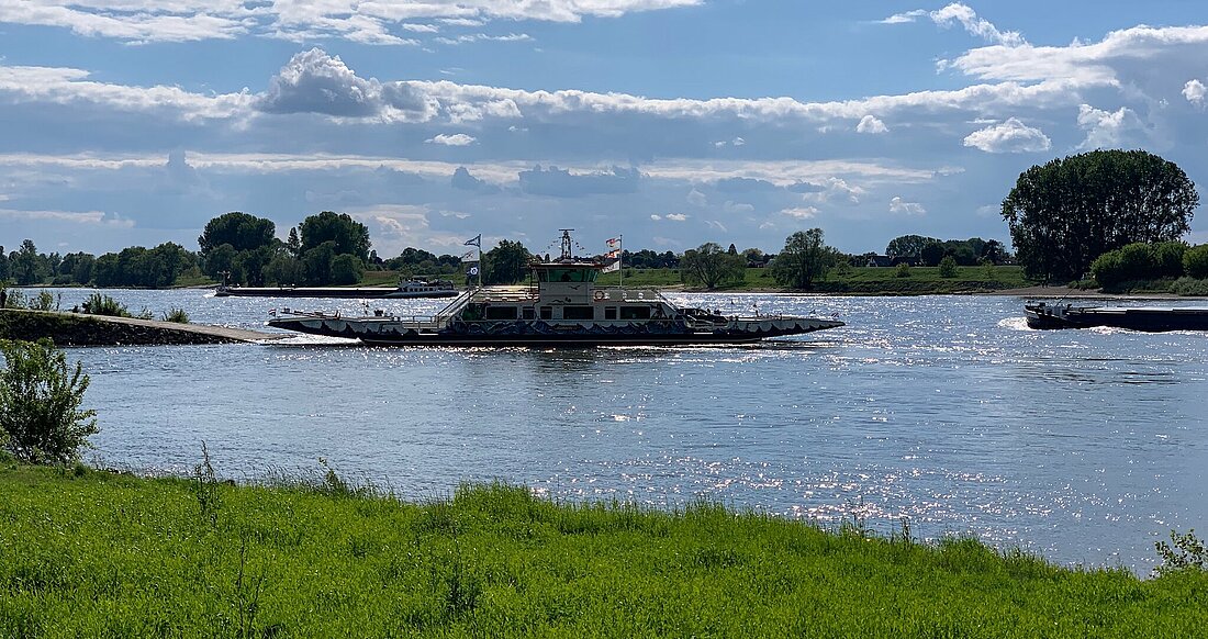 Hier sieht man das Schiff die weiße Flotte.