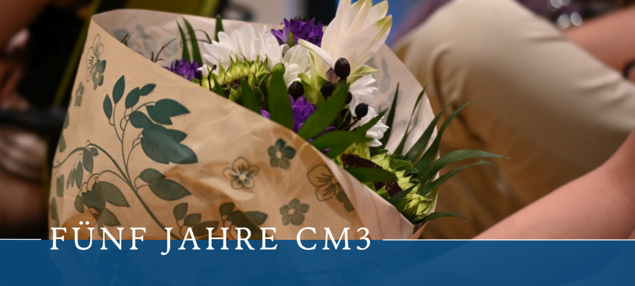 Auf dem Foto sieht man einen Blumenstrauß