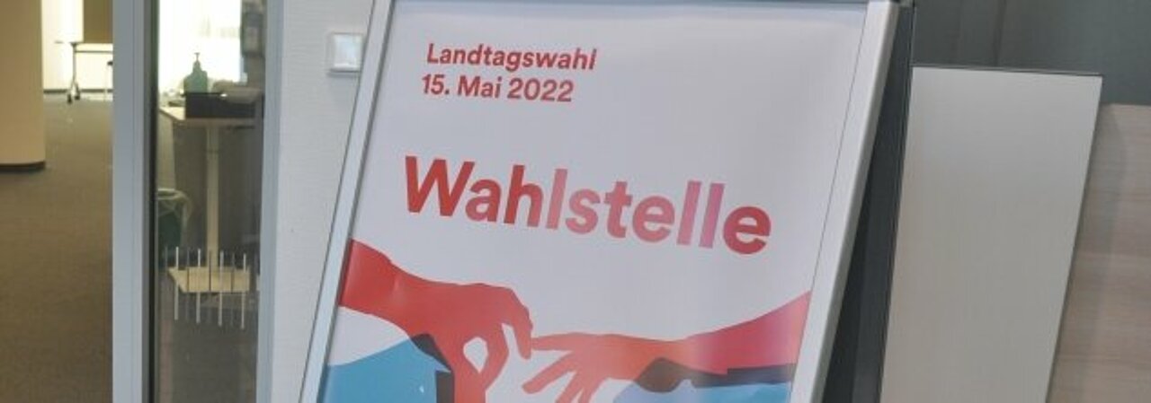 Schild "Wahlstelle" 