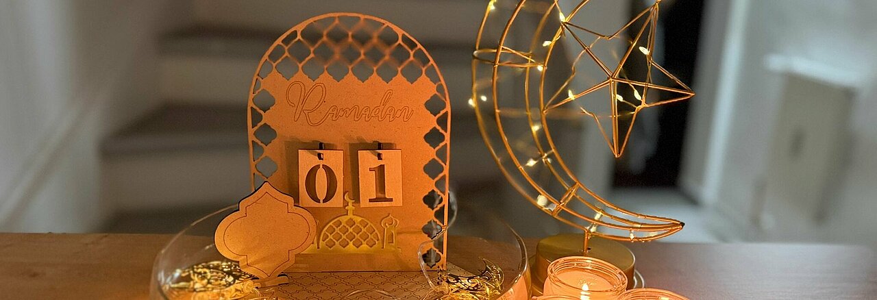 Auf dem Foto sieht man Deko anlässlich zum Fastenmonat Ramadan (Foto: Havva Sümbül Baran)