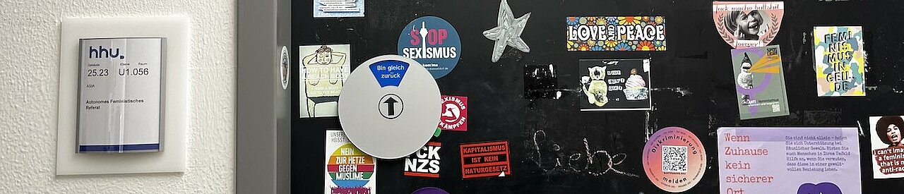 Auf dem Bild sieht man die Tür zum Raum des feministischen Referats.