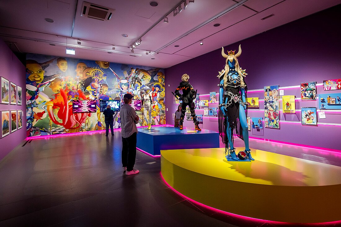 Ein Einblick in den Manga Anime Raum in der Superheroes-Ausstellung im NRW Forum. (Foto: Anne Orthen) Auf dem Bild ist der Manga Raum in der Superheroes-Ausstellung im NRW Forum zu sehen